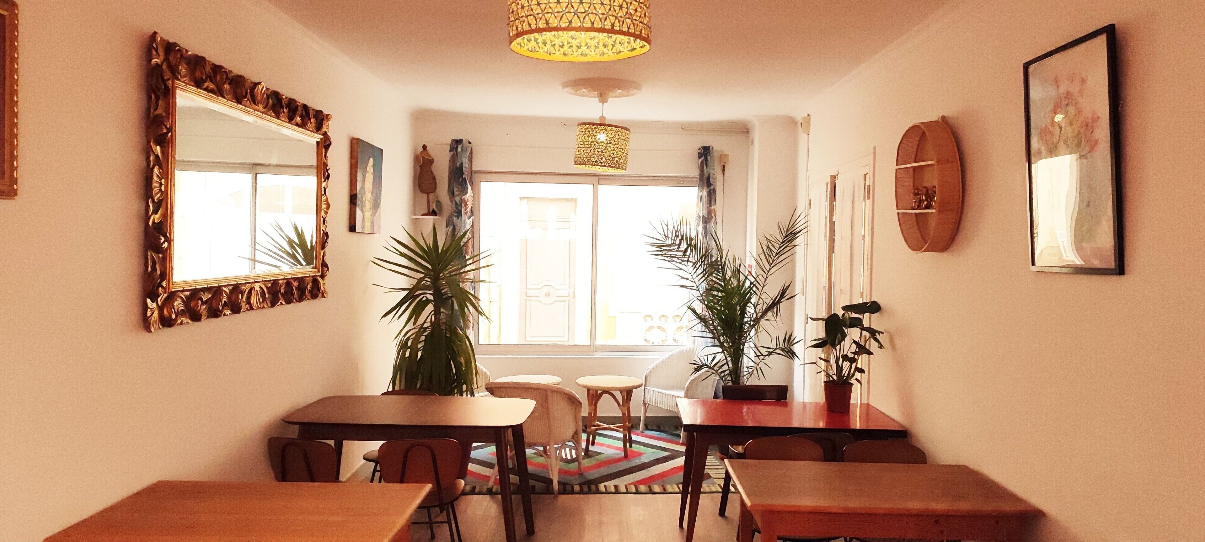 Coin salon dans le hall