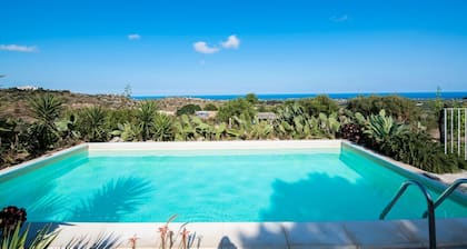 Villa Dammuso with pool