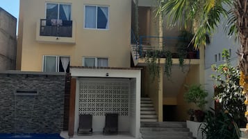Fachada da propriedade