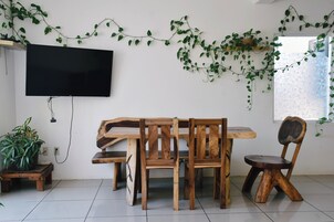 Rom – comfort, 1 kingsize-seng, eget bad | Oppholdsområde