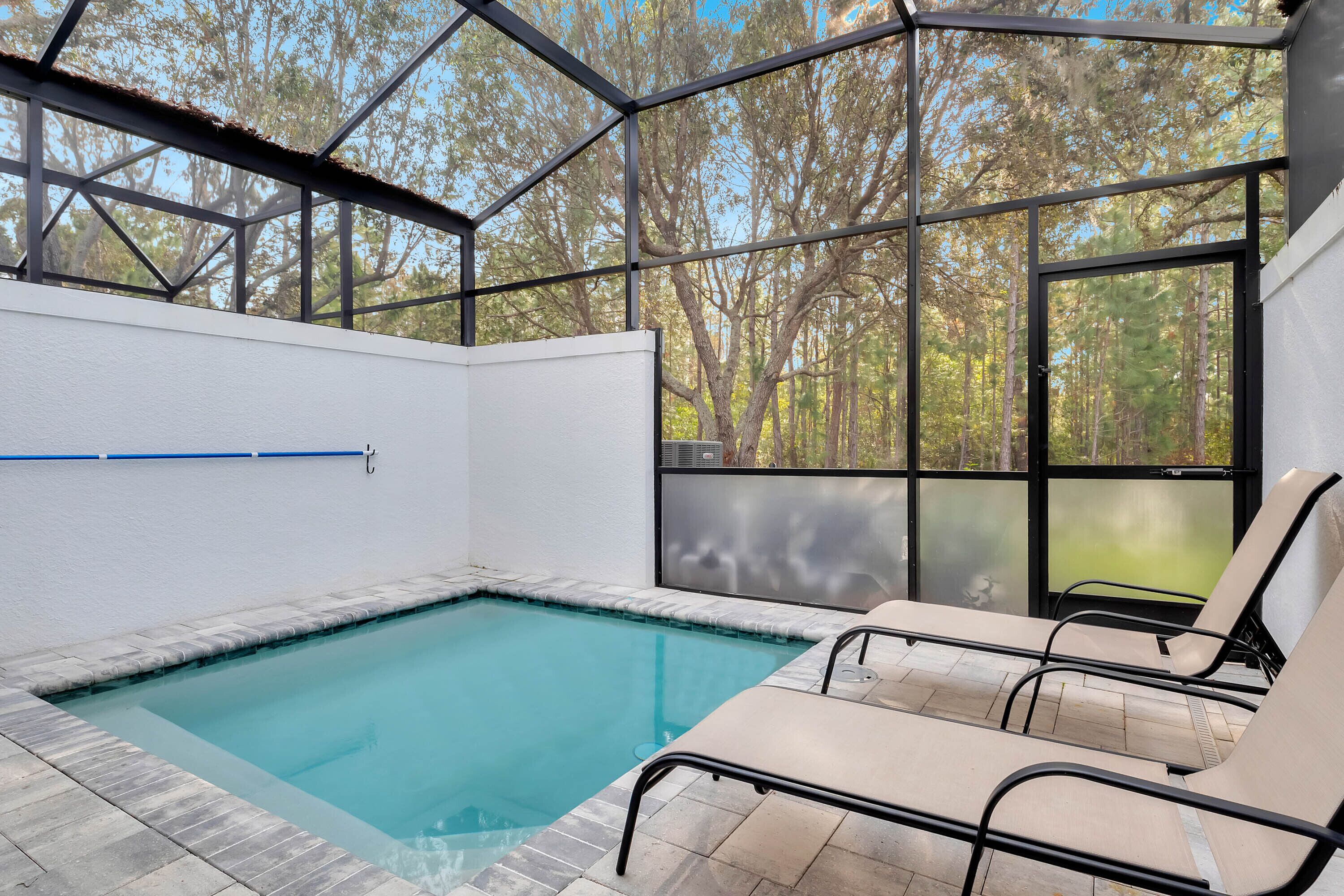Miami-style 3 bedrooms pool property nearby Disney