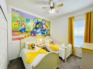 4 chambres, fer et planche à repasser, Wi-Fi, draps fournis
