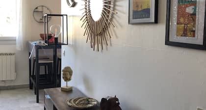 Studio 800 m from the beach and close to the beginnings