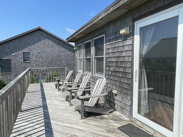 Terrace/patio - Swinkels is a spacious 3 bedroom, 1.5 bath home that is a true jewel! (FRISCO)