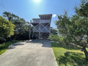 Property grounds - Swinkels is a spacious 3 bedroom, 1.5 bath home that is a true jewel! (FRISCO)