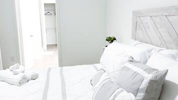 2 bedrooms, desk, iron/ironing board, free WiFi