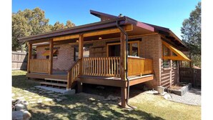 Exterior - Country Club Mountain Escape Cabin,Ski, Hike, Golf (Ruidoso)