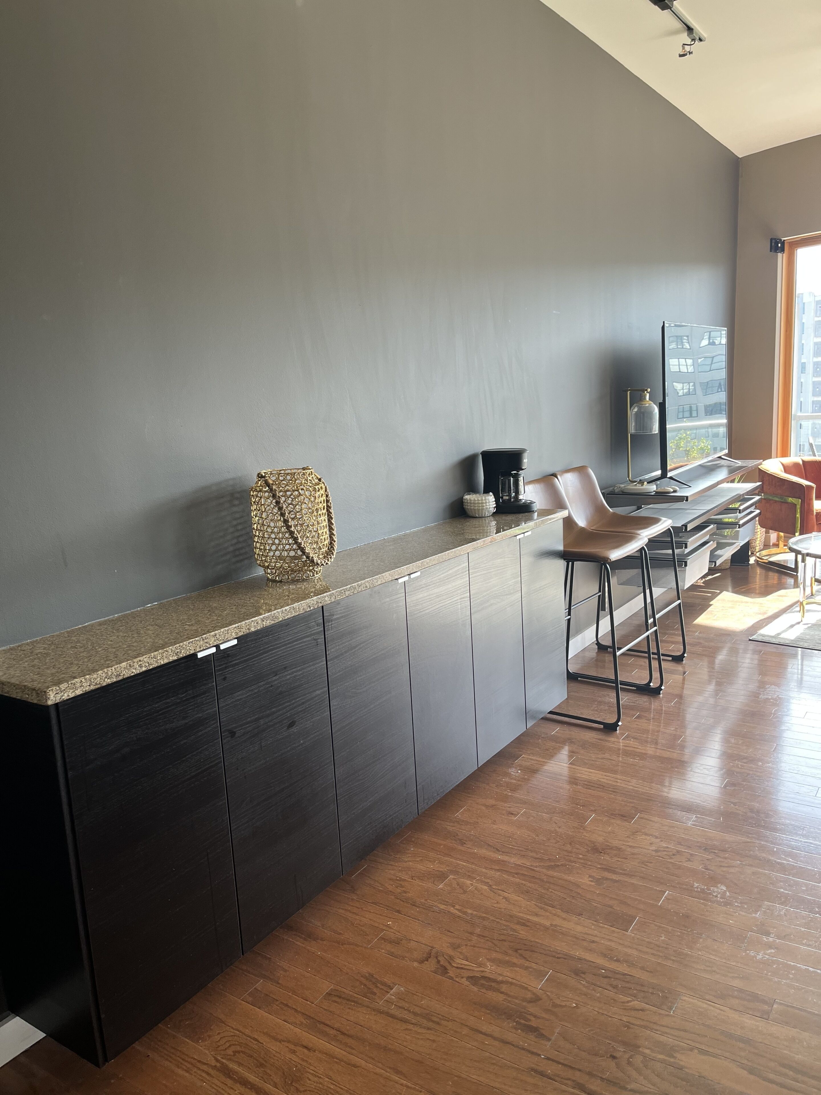 Luxury 1BR Condo w/ Balcony 5mins from Downtown Atlanta