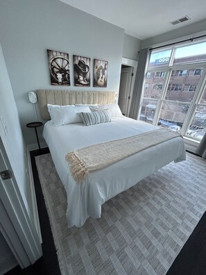 3 bedrooms, iron/ironing board, free WiFi, bed sheets - Robin's Nest| Rooftop Deck |Walk to Downtown (Nashville)
