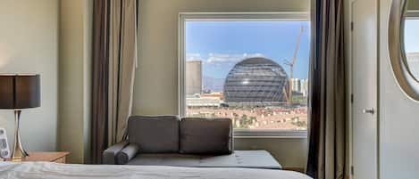 1 bedroom, in-room safe, desk, iron/ironing board