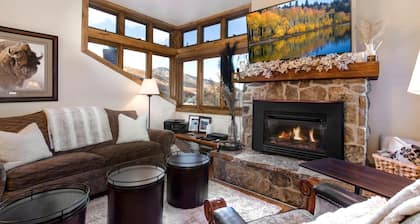 Beautiful Air 3 Bedrooms POA-504B by KBM