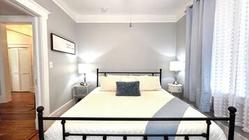 2 bedrooms, iron/ironing board, WiFi, bed sheets