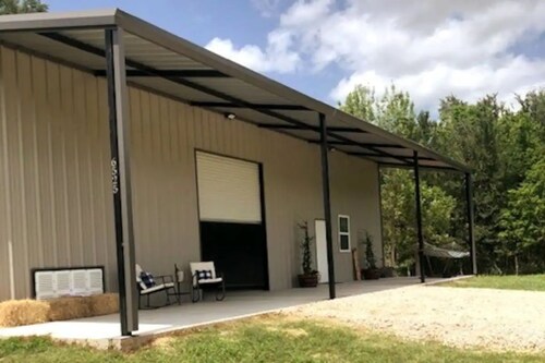 Relaxing two-bedroom, 2 acre ranch, getaway