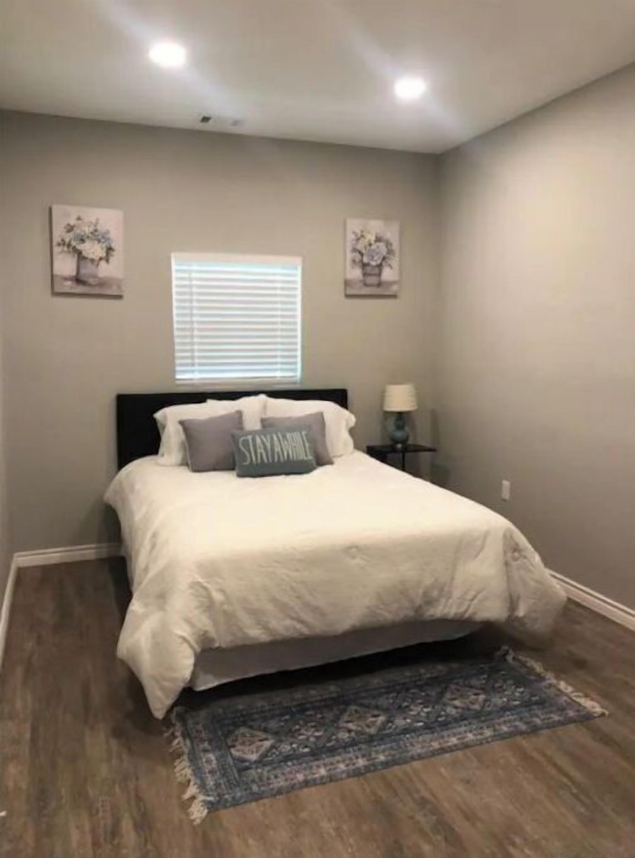 2 bedrooms, desk, free WiFi, bed sheets