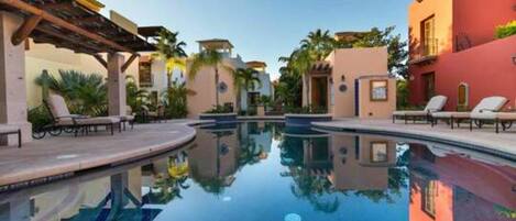 House, 2 Bedrooms | Pool | Outdoor pool