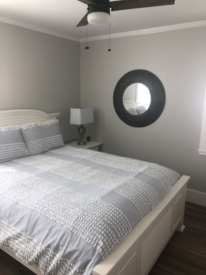 2 bedrooms, free WiFi, bed sheets - Cozy first floor in-town condo. (Blowing Rock)