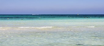 Villa AU JARDIN D'AGHIR, piscine privée, sans vis à vis, 300 m de la plage