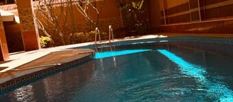 Hidden Gem 2BR with pool access