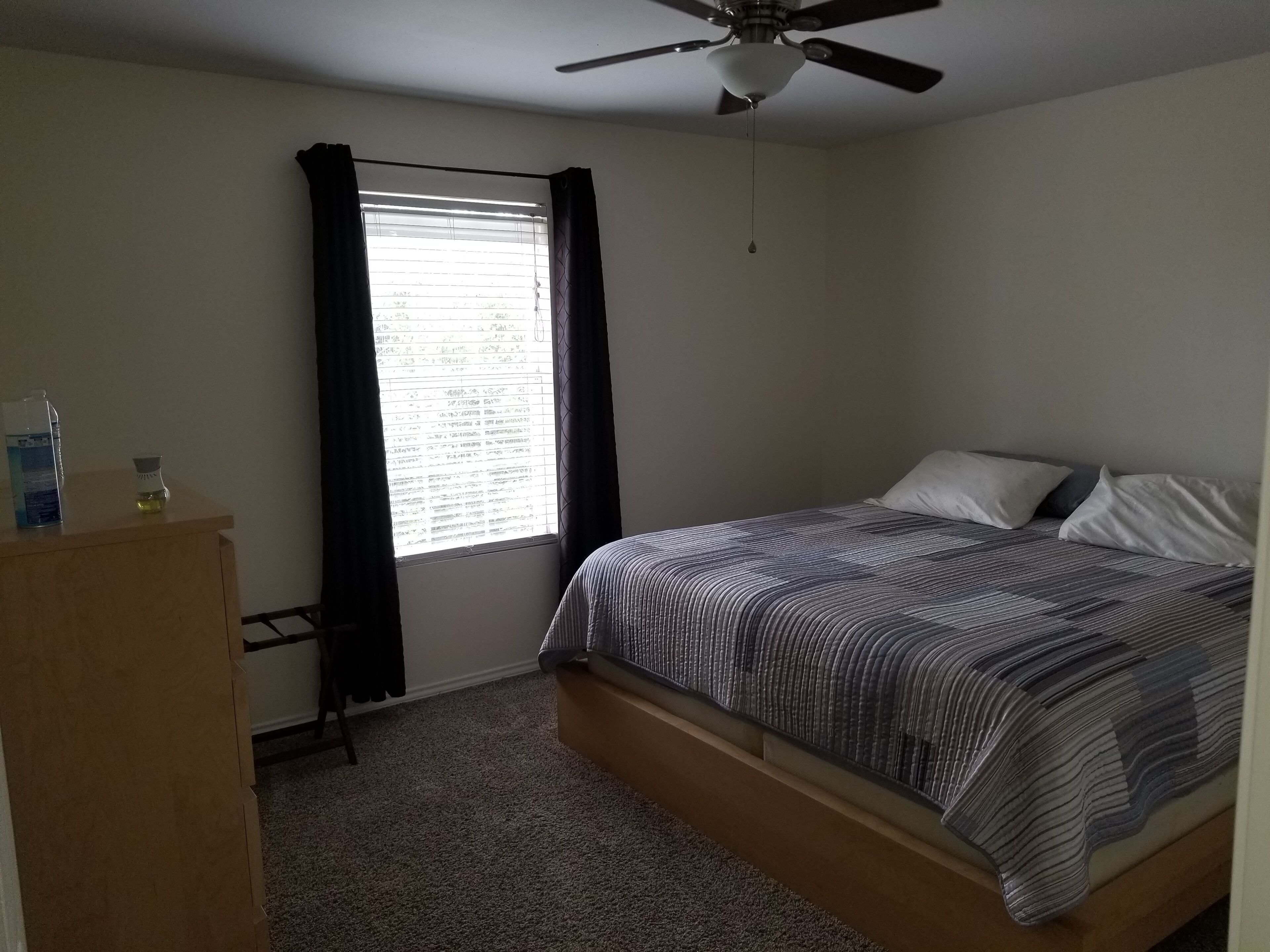 Safe, Quiet 3 Bedroom Home Near Sea World
