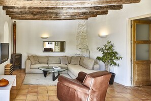 TV connectée, cheminée, imprimantes