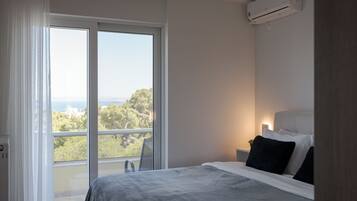 2 bedrooms, in-room safe, desk, soundproofing