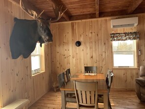 Dining - The Hideaway Cabin  (Caribou)
