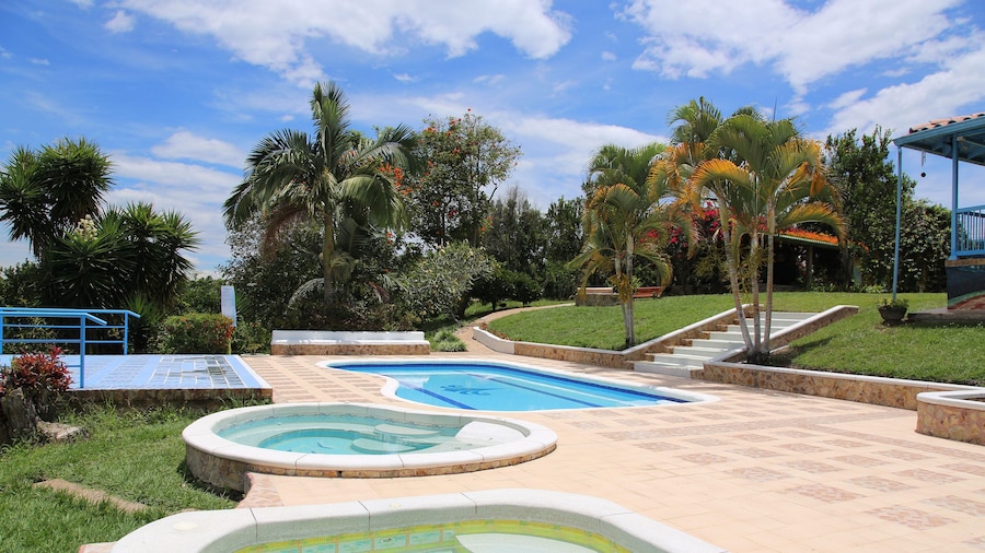 Brugmansia Country Hotel