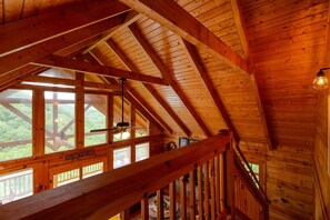 Interior - Breathtaking Views! New Hot Tub~Game Room~3 King Beds~Close to Cades Cove (Sevierville)