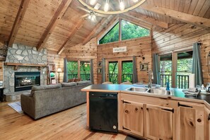 Smart-tv en een open haard