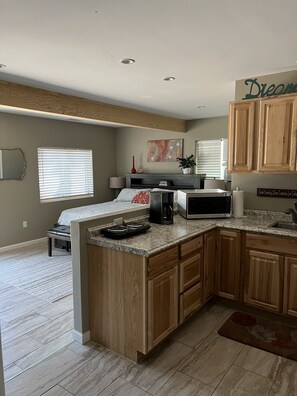 1 bedroom, iron/ironing board, free WiFi, bed sheets