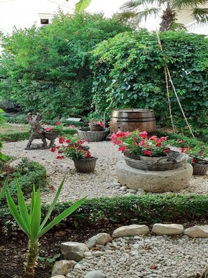 Jardines del alojamiento