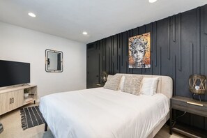 4 bedrooms, WiFi, bed sheets