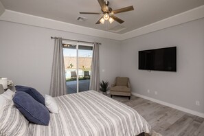 3 bedrooms, desk, free WiFi, bed sheets