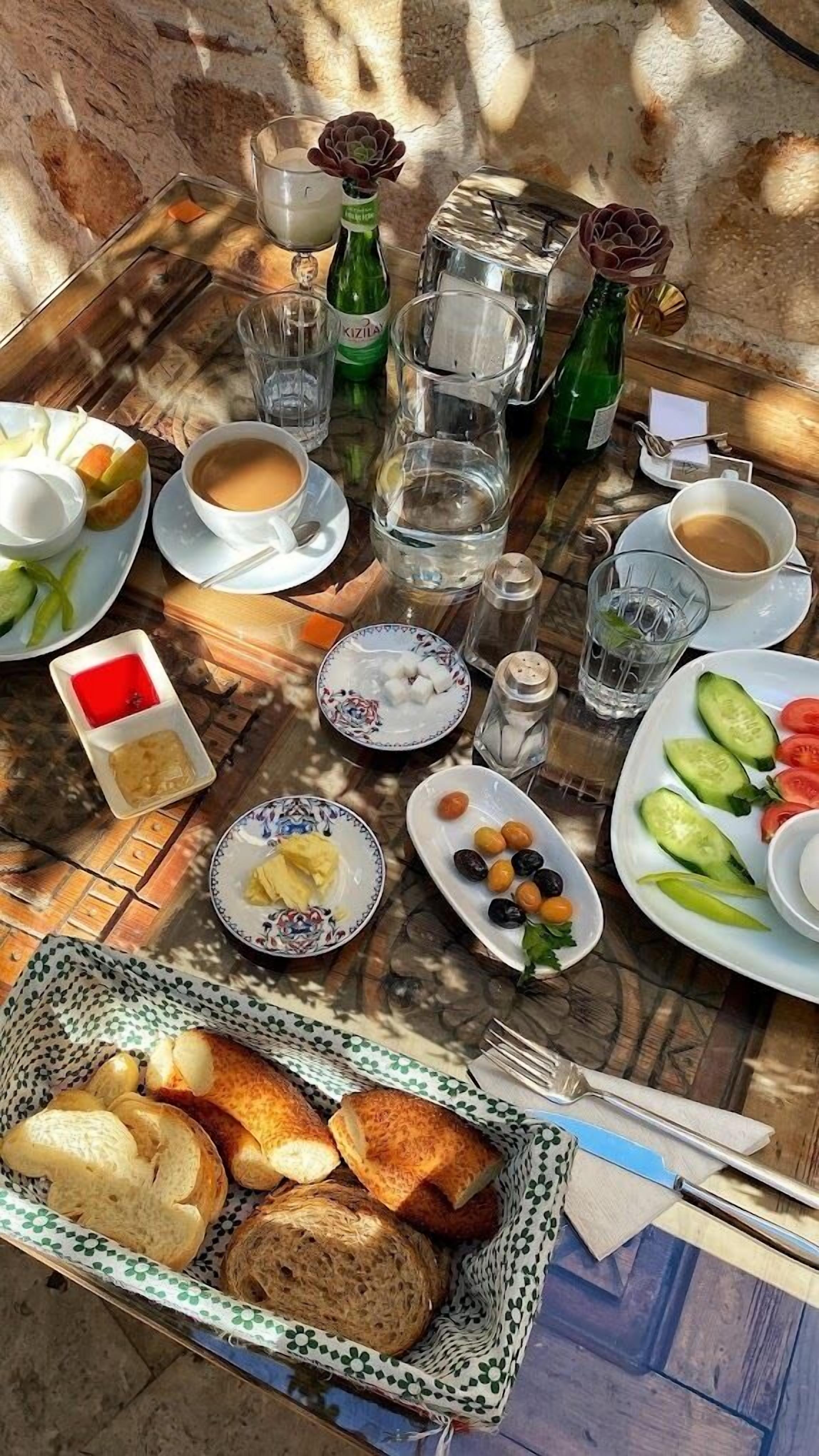 free daily local cuisine breakfast