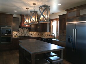 Private kitchen - HGTV Dream Home (Pagosa Springs)