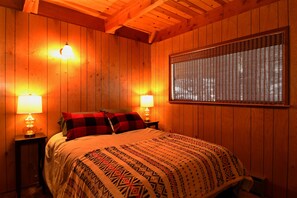 3 slaapkamers, een bureau, een strijkplank/strijkijzer, gratis wifi