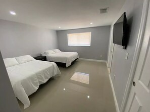 6 Schlafzimmer, Bügeleisen/Bügelbrett, WLAN, Bettwäsche