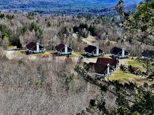 Condo with a view! Family friendly ground level.