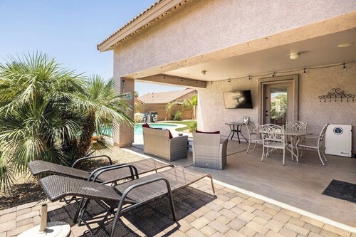 AZ Sun Palm Retreat w/optional Private Heated Pool