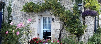 Large, quiet gîte, swimming pool, table tennis, table soccer