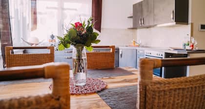 Beautiful FEWO on the edge of the vineyards