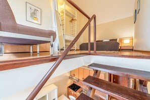 Acesso à internet, roupa de cama