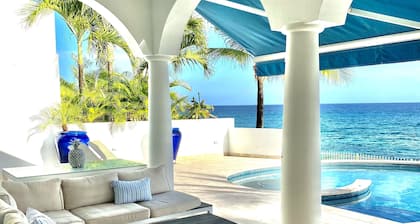 Shore Pointe Beach stunning modern villa neighbouring 5 star Belmond La Samanna