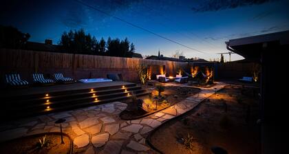 Lucky Moon Retreat | JTree Oasis w/Hot Tub & Pool