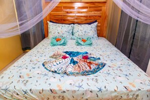 2 habitaciones, escritorio, tabla de planchar con plancha y wifi gratis 