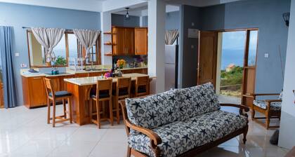 Make peace with the ocean with breathtaking views and great beach Free Breakfast