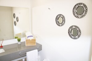 Bathroom - Go Living (Medellín)