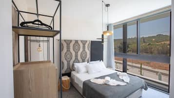 4 Schlafzimmer, Bügeleisen/Bügelbrett, WLAN