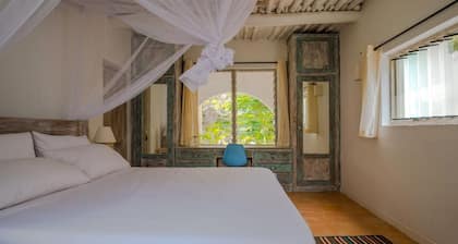 Comfy 6 bedroom Villa