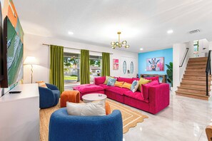 TV connectée, baby-foot, table de tennis de table